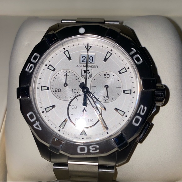 Tag Heuer 43mm Aquaracer - Picture 4 of 7